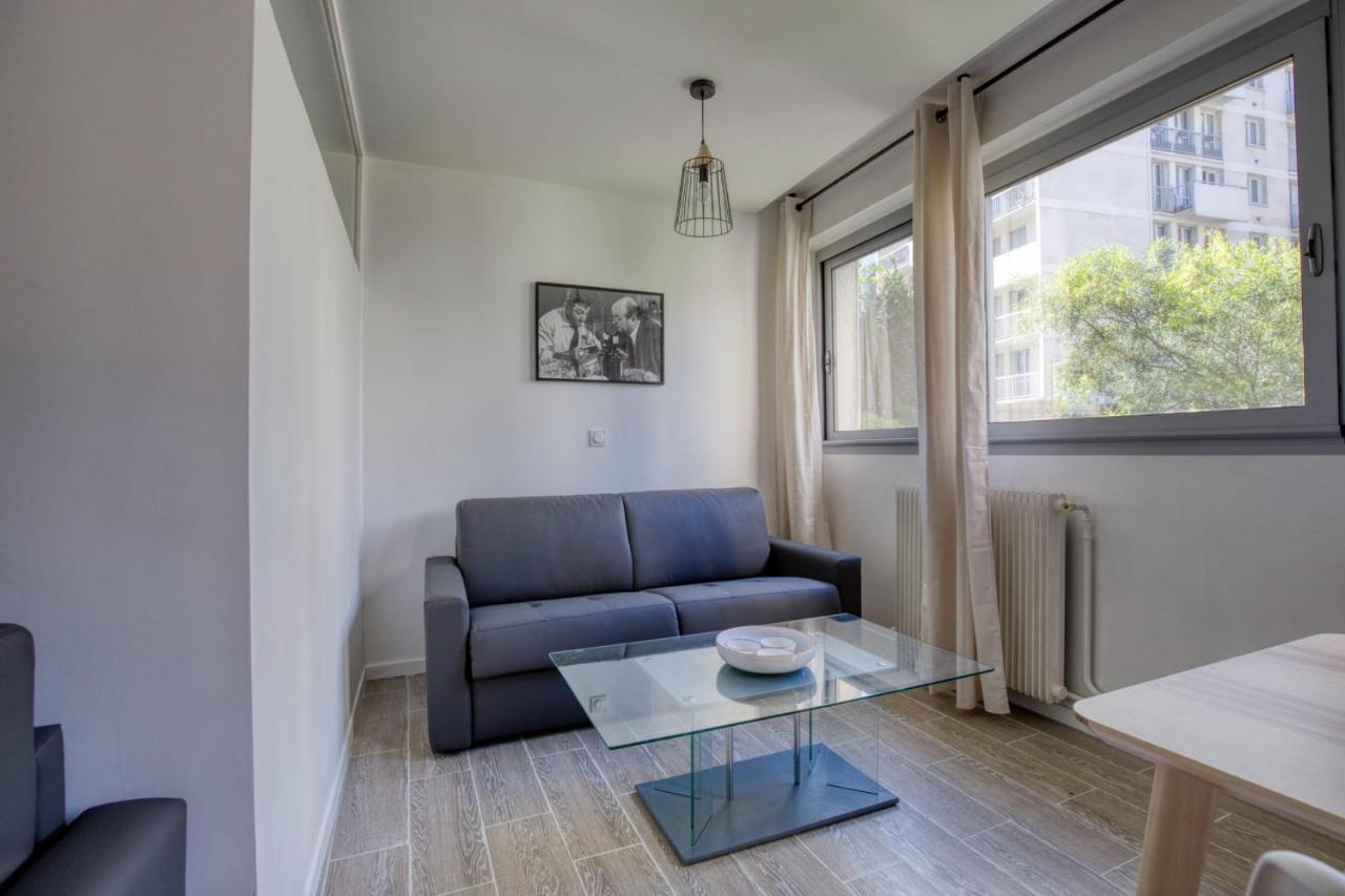 Appartement Charming In The Heart Of The 19th *