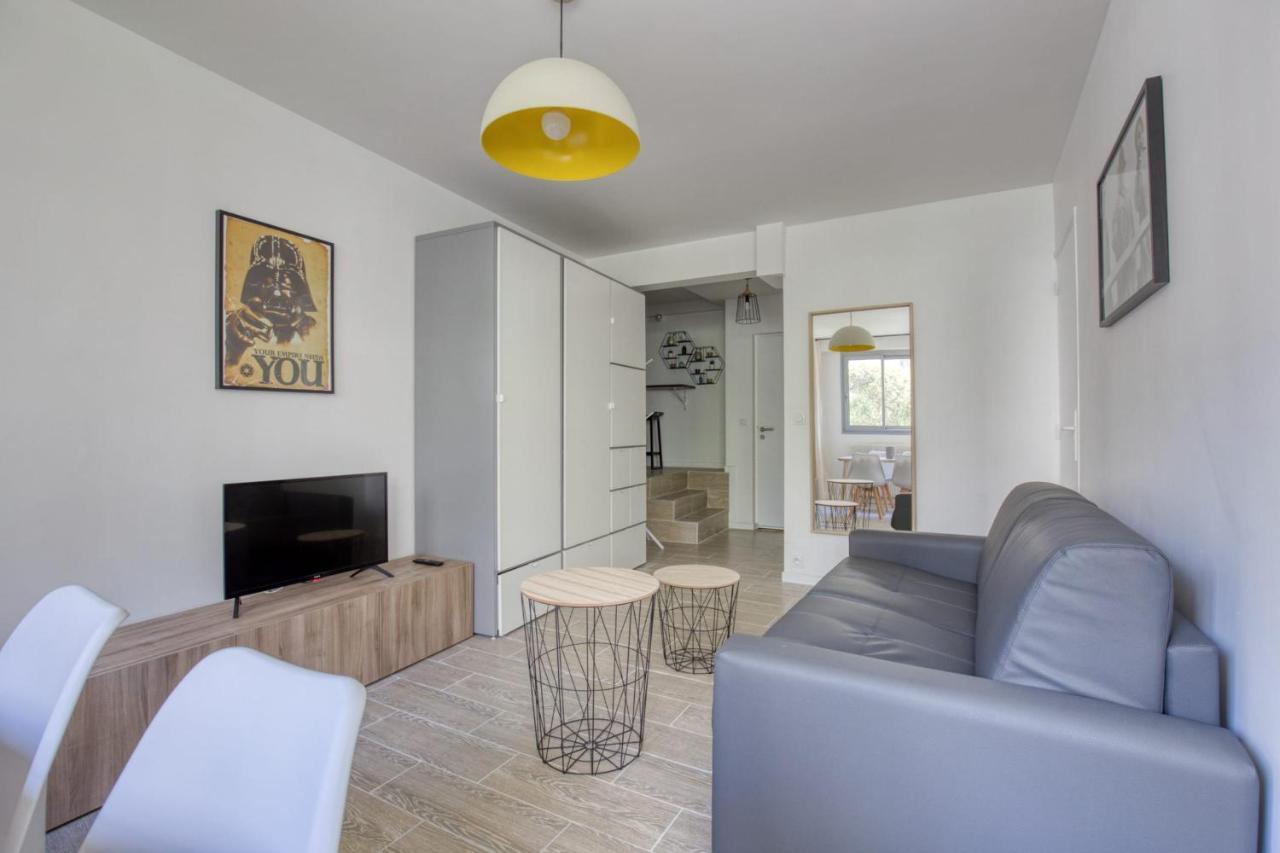 Appartement Charming In The Heart Of The 19th *