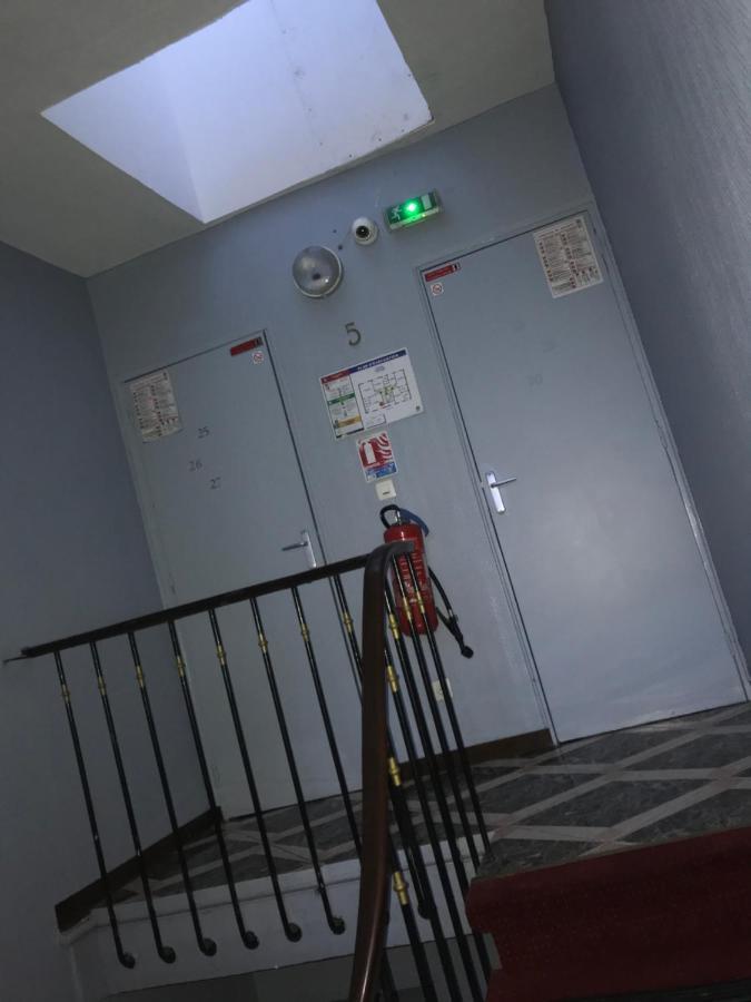 Hotel Fm Paris