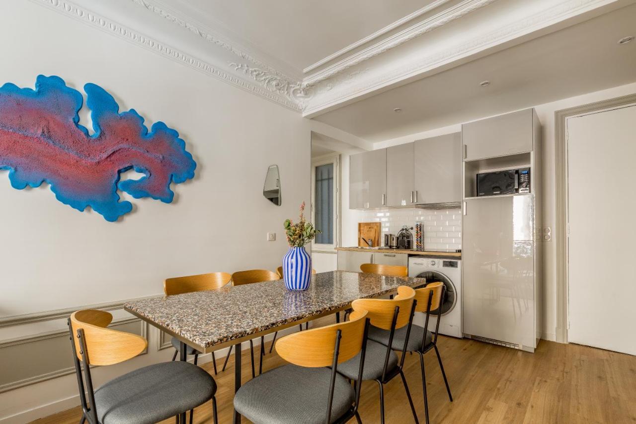 Apartment Edgar Martyrs - Lebas Paris