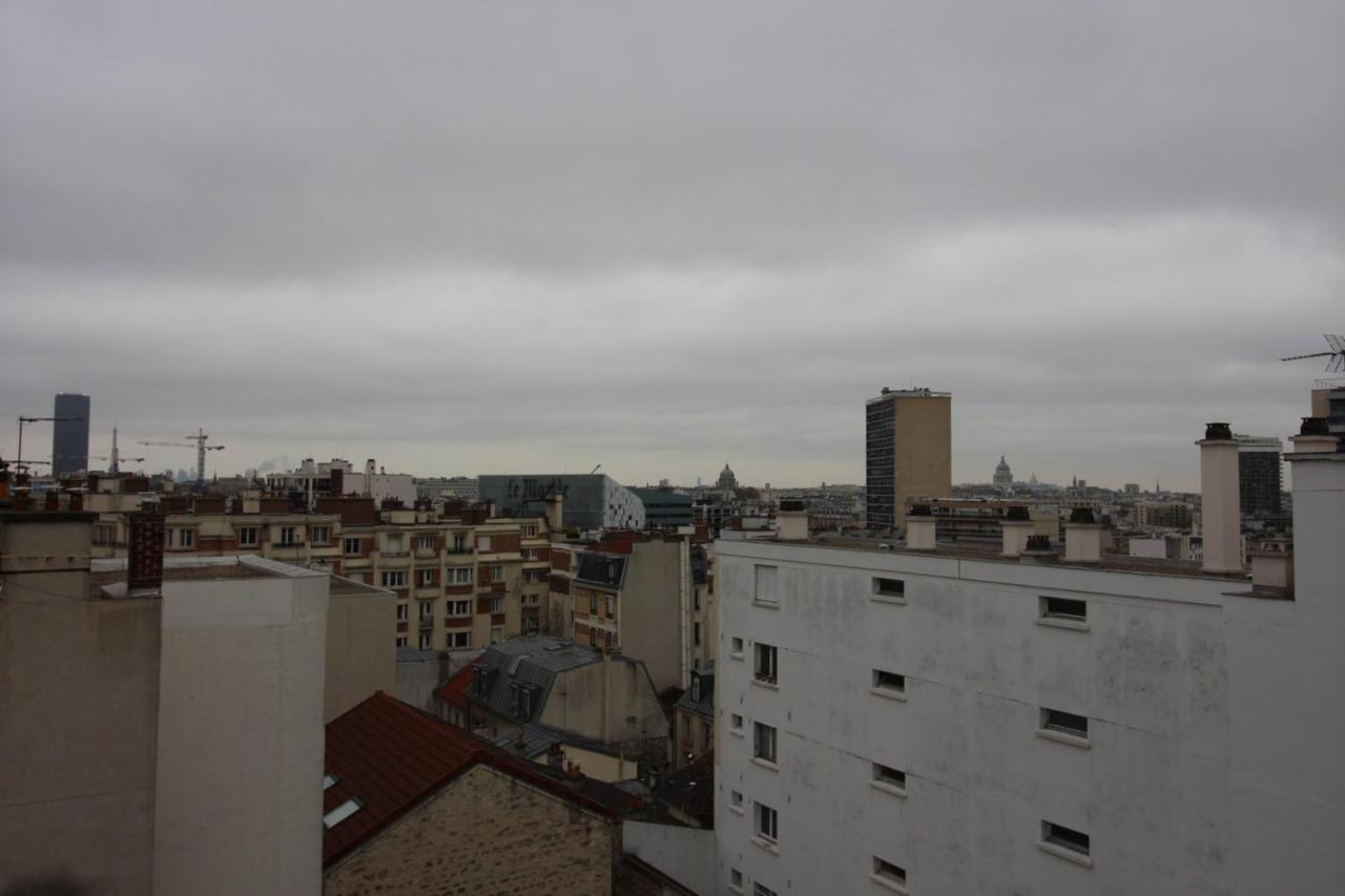 213367 - 6 Personnes A Paris