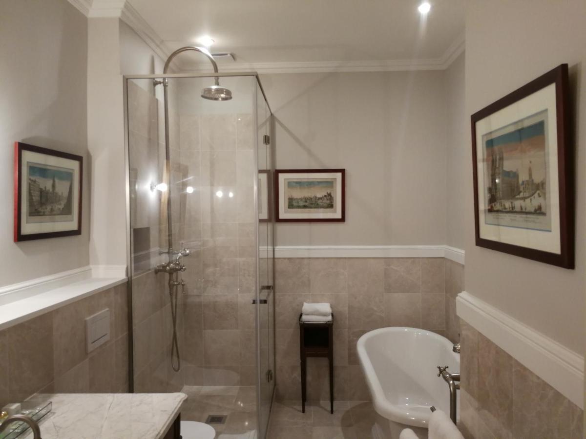 Hotel D'angleterre 3*