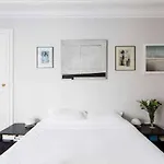 Latin Quarter Retreat