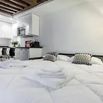 Quiet, Cozy, Design Apartment In Paris