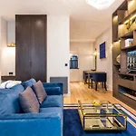 Luxury Apartment Paris Louvre II