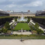Luxury Apartment Paris Louvre II