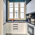 The Perfect Parisian Flat Bd St-Germain - Mid Term