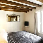 Louvre Duplex