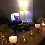 Cosy Private Jacuzzi Spa Apartment In Paris