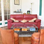 Charming 2 Bedroom Apartment With View Of Paris Gare De Lyon