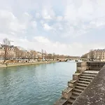 CMG Notre-Dame / Ile de la CIté