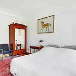 Suite Junior Avec Balcon Et Vue Sur Arc De Triomphe