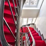 Pretty Mezzanine Studio In The Heart Of Paris