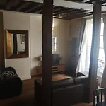 Appartement next Notre Dame