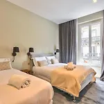 119 - Urban Spacious Apartment Sebastopol