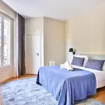 119 - Urban Spacious Apartment Sebastopol