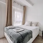 Beautiful Apartement With 2 Bedrooms In Paris Centre