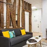 Appartement avec 3 chambre(s) de 96 m² et 1 salle(s) de bains privée(s) à 2e - Louvre - Bourse