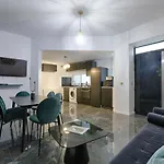 Amazing Luxury Triplex 3Br/8P - Arc De Triomphe