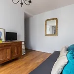 Paris Marais - Place Des Vosges City Apartment