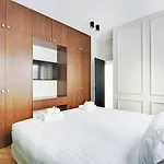 Pick A Flat\'S Apartment In Triangle D\'Or - Pierre 1Er De Serbie