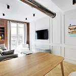 Pick A Flat\'S Apartment In Triangle D\'Or - Pierre 1Er De Serbie