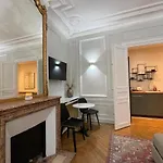 Cozy Studio Champs Elysee Arc De Triomphe 1