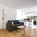 Tuileries - Louvre City Apartment