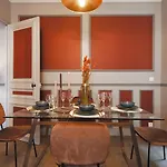 The Lord Byron Suite
