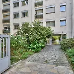 Very Nice Studio Near Belleville