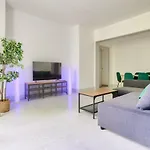 Luxurious 2 Bedrooms Tour Eiffel Rapp Free Netflix