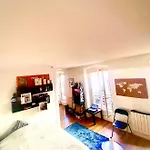 Paris 11 / Calme Et Tres Lumineux. The Cosy Flat.