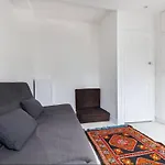 Charmant Studio Au Coeur Des Champs Elysees