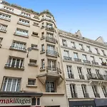 Superb Studio In The Moulin Rougemontmartre Neighborhood - Paris - Welkeys