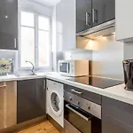 Beautiful Apartment In Center Paris