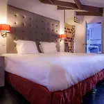 Hotel Eiffel Segur