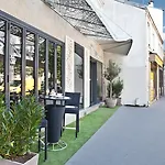 Hotel Eiffel Segur