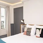 Hotel Petit Lafayette