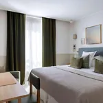 Le Petit Beaumarchais Hotel & Spa