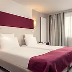 Mercure Paris Bercy Bibliotheque
