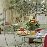 The Originals City, Hôtel Lecourbe, Paris Tour Eiffel (Inter-Hotel)