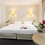 Hôtel Saint-Pétersbourg Opéra&Spa