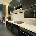 Luxurious 1 Bedroom Louvre Jeuneurs Free Netflix