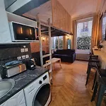 Beautiful Mini Loft Near Saint-Lazare