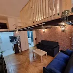 Beautiful Mini Loft Near Saint-Lazare