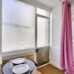 Sweet Apartment In The Heat Of The 15Th
