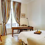 Apartment In A Great Location Close To The Eiffel Tower