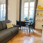 Paris Square