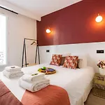 Cosy Bedroom - Javel 13A