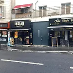 Studio calme et éclairé proche de Nation C